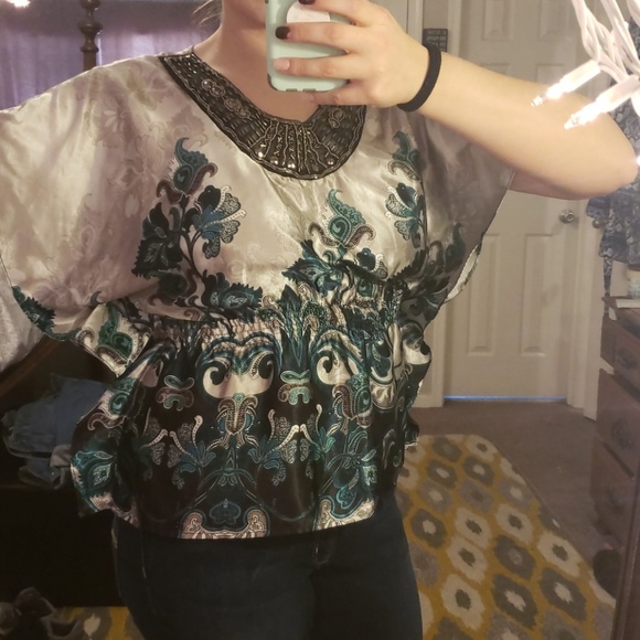 DRESSY TOP - Picture 2 of 3